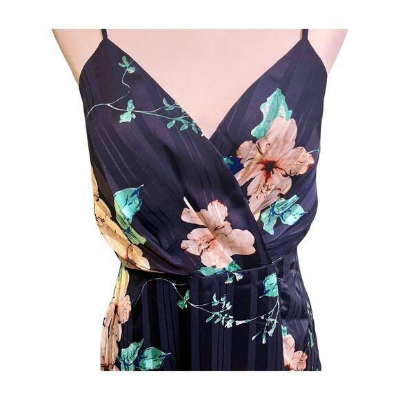Lulus Navy Floral Midi Dress M Romantic Cottagecore Garden Party Slit cocktail - Picture 8 of 11